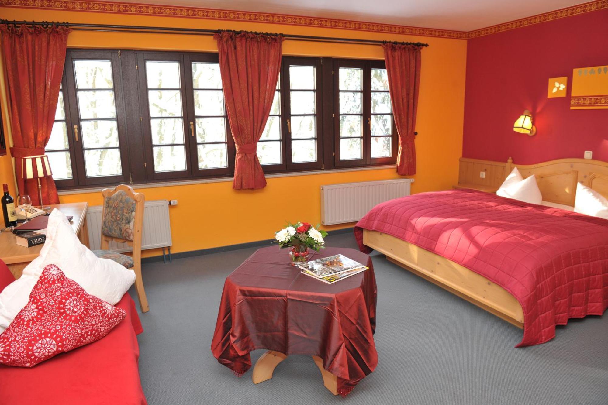 Hotel Landhaus Marienstein Bergen  Exterior photo